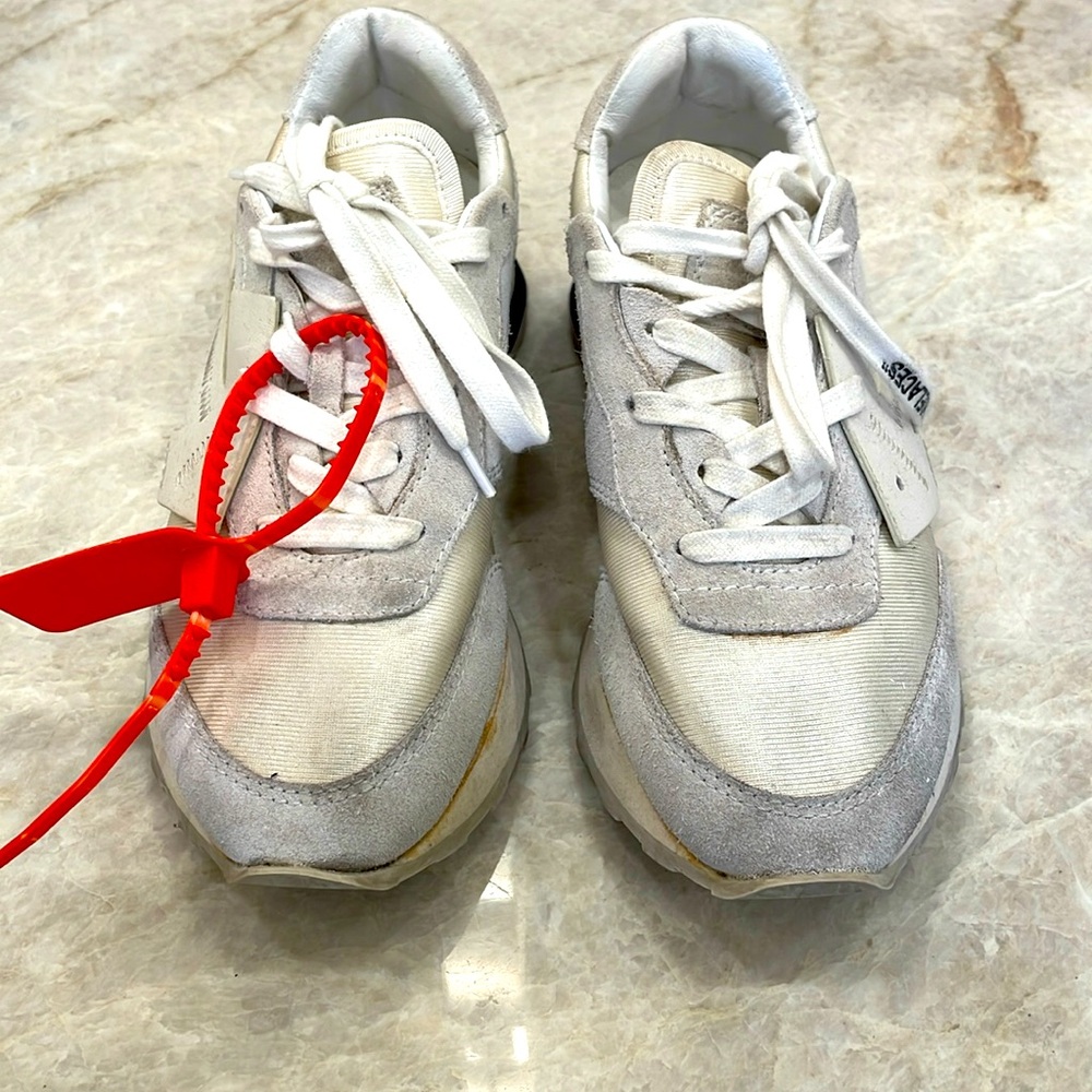 Women’s Off-White HG Running Sole Sneakers, Size 36